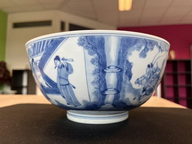 古玩陶瓷青花人物紋碗真品鑒賞圖