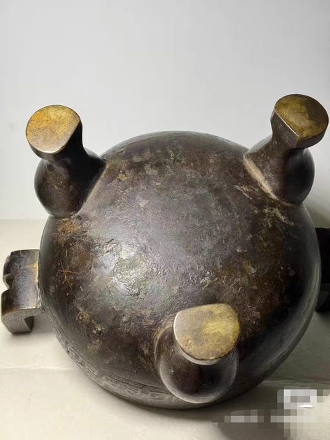 古玩銅器鼎真品鑒賞圖