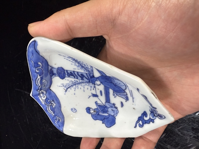 古玩陶瓷青花人物串盤真品鑒賞圖