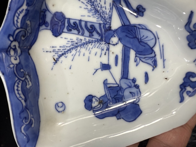 古玩陶瓷青花人物串盤真品鑒賞圖