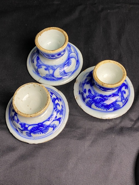 古玩陶瓷（清庫存騰地方）清中期花卉紋青花高足盤拍賣，當前價格588元