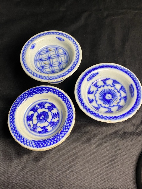 古玩陶瓷（清庫存騰地方）清中期花卉紋青花高足盤拍賣，當前價格588元