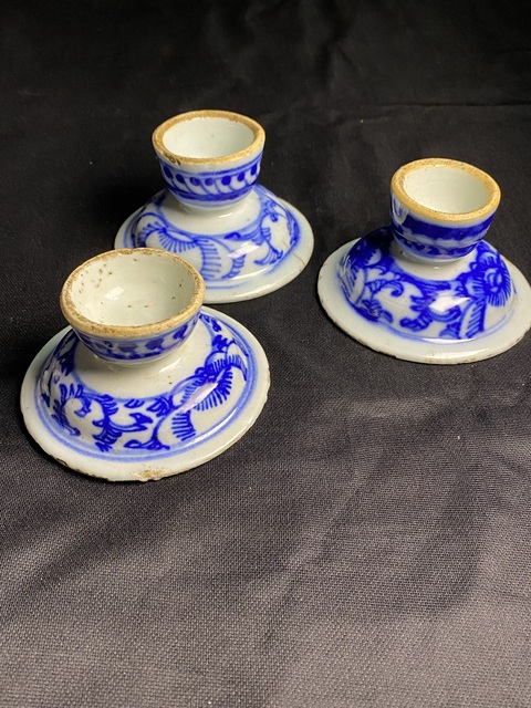 古玩陶瓷（清庫存騰地方）清中期花卉紋青花高足盤拍賣，當前價格588元