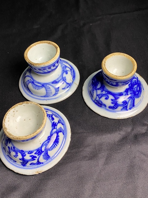 古玩陶瓷（清庫存騰地方）清中期花卉紋青花高足盤拍賣，當前價格588元