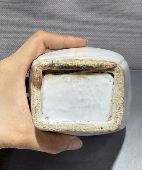 古玩陶瓷白釉方形茶葉罐真品鑒賞圖