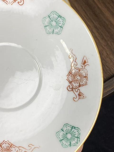 古玩陶瓷一對(duì)民國(guó)花卉紋盤(pán)拍賣(mài)，當(dāng)前價(jià)格388元