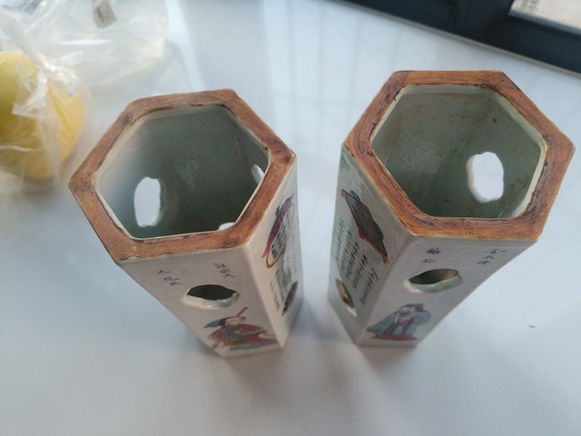 古玩陶瓷無雙譜粉彩六方帽筒真品鑒賞圖