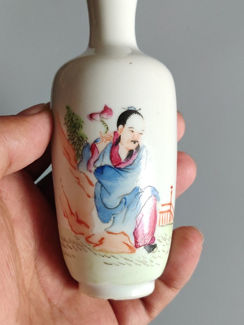 古玩陶瓷周敦頤愛蓮圖粉彩瓶真品鑒賞圖