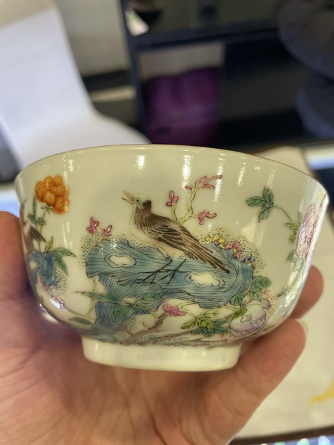 古玩陶瓷花鳥紋粉彩碗真品鑒賞圖