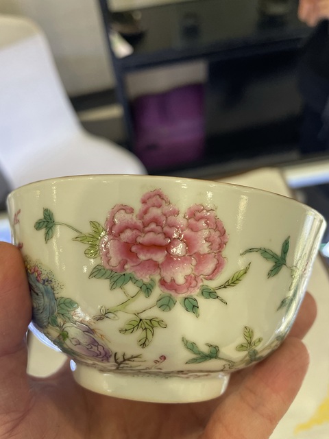 古玩陶瓷花鳥紋粉彩碗真品鑒賞圖