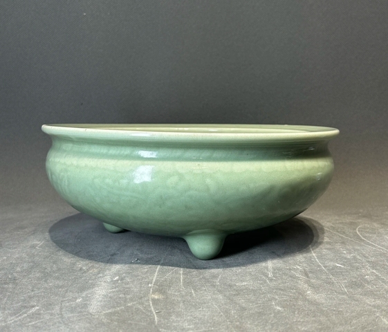 古玩陶瓷（乾隆）青釉三乳足缽式香爐拍賣，當前價格7000元