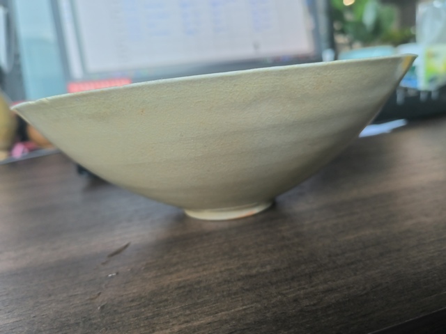 古玩陶瓷青白釉娃娃碗真品鑒賞圖