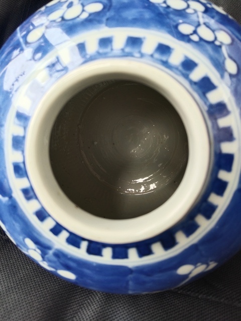 古玩陶瓷青花冰梅圖罐真品鑒賞圖