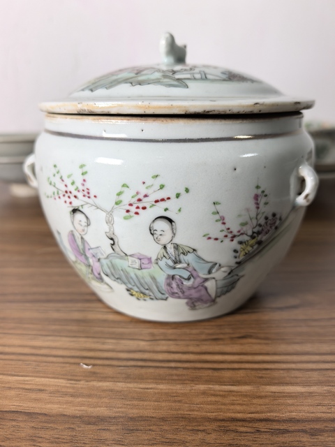 古玩陶瓷仕女紋粉彩四系粥罐拍賣，當前價格890元