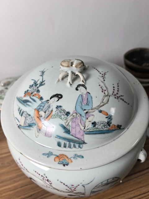 古玩陶瓷粉彩紅樓夢人物粥罐拍賣,當前價格990元