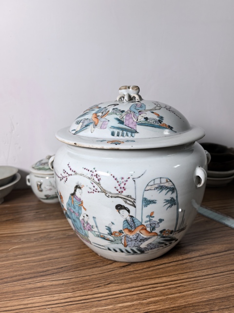 古玩陶瓷粉彩紅樓夢人物粥罐拍賣,當前價格990元