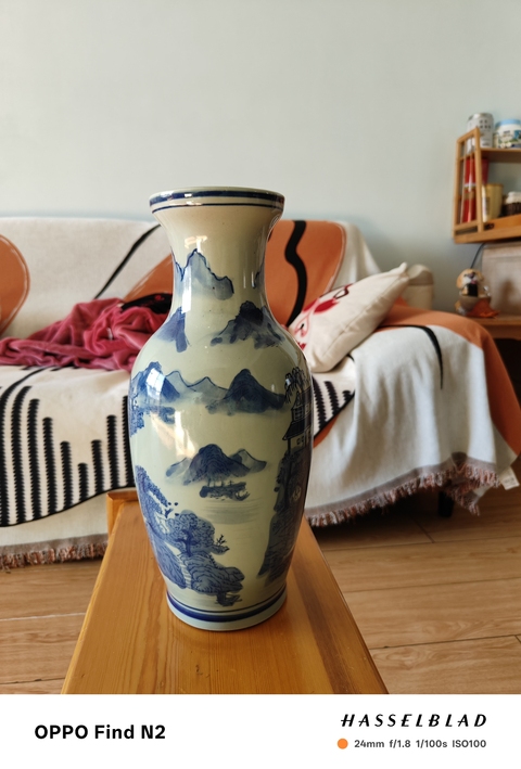 古玩陶瓷青花山水人物盤口瓶真品鑒賞圖