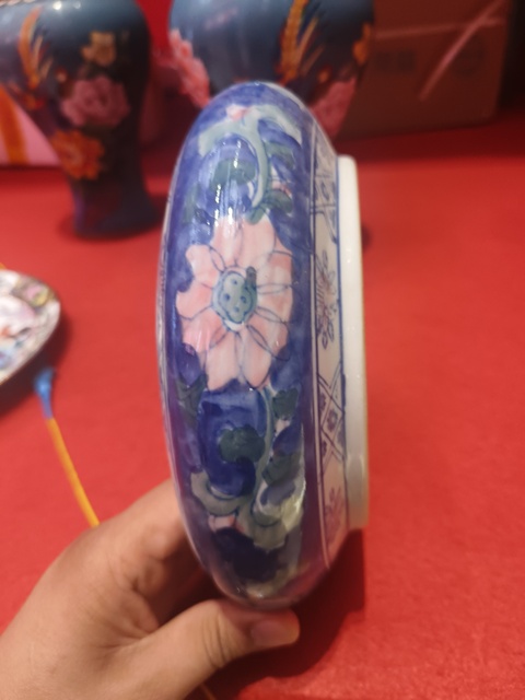 古玩陶瓷釉下彩花卉紋水洗真品鑒賞圖