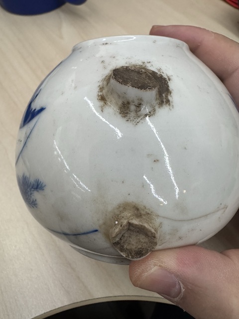 古玩陶瓷青花花鳥(niǎo)紋壺拍賣(mài)，當(dāng)前價(jià)格12000元