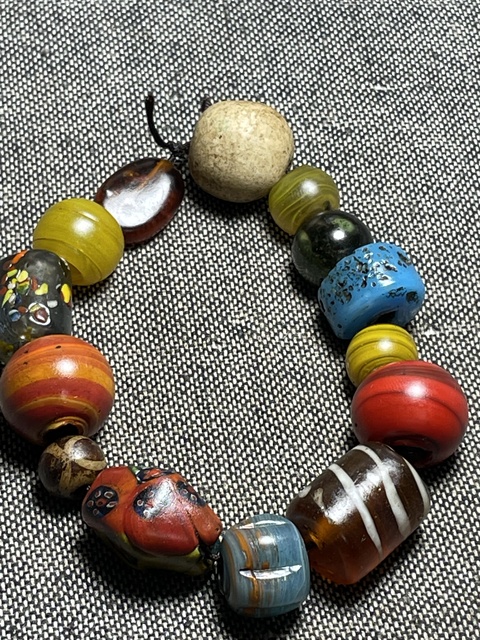 古玩玉器琉璃多寶串真品鑒賞圖