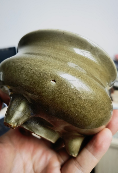 古玩陶瓷龍泉青瓷鬲式爐真品鑒賞圖