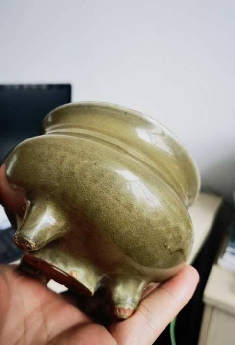 古玩陶瓷龍泉青瓷鬲式爐真品鑒賞圖