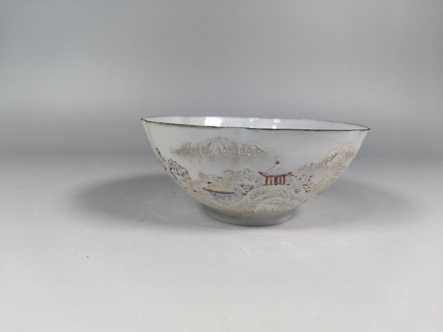 古玩陶瓷創(chuàng)匯蛋殼瓷粉彩雪景人物紋碗真品鑒賞圖