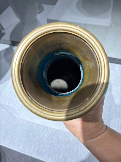 古玩陶瓷孔雀藍(lán)釉荸薺瓶真品鑒賞圖