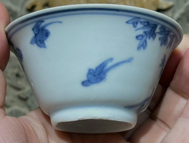 古玩陶瓷青花花鳥紋杯碟真品鑒賞圖