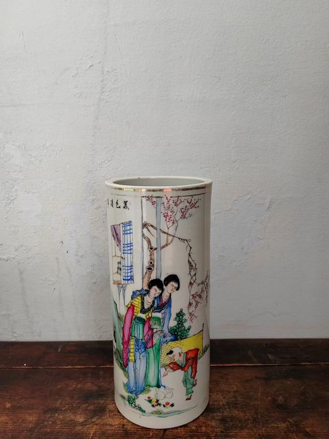 古玩陶瓷民國(guó)粉彩人物故事帽筒真品鑒賞圖