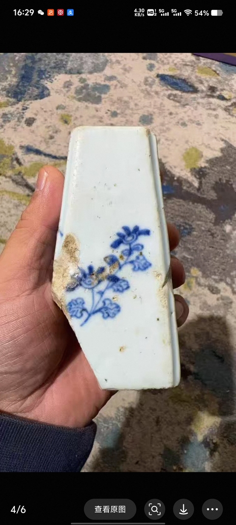 古玩陶瓷青花花卉紋燭臺真品鑒賞圖