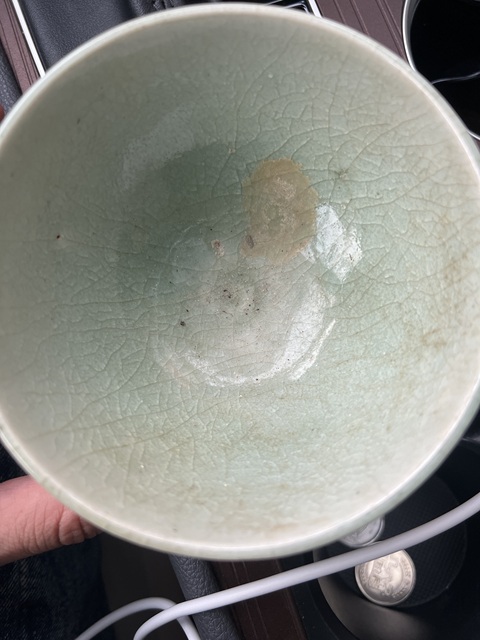 古玩陶瓷龍泉青瓷碗。平臺不允許估價真品鑒賞圖