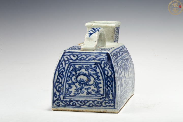 古玩陶瓷青花纏枝花卉紋提壺真品鑒賞圖