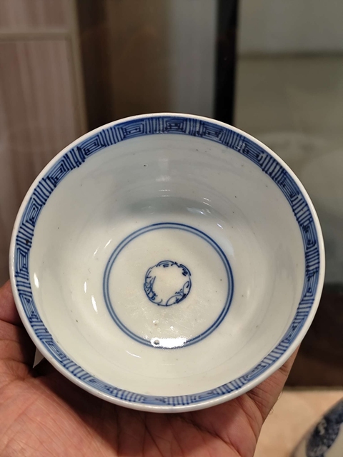 古玩陶瓷花鳥紋青花碗真品鑒賞圖