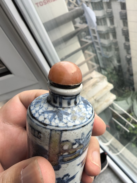 古玩陶瓷晚清青花釉里紅鼻煙壺真品鑒賞圖