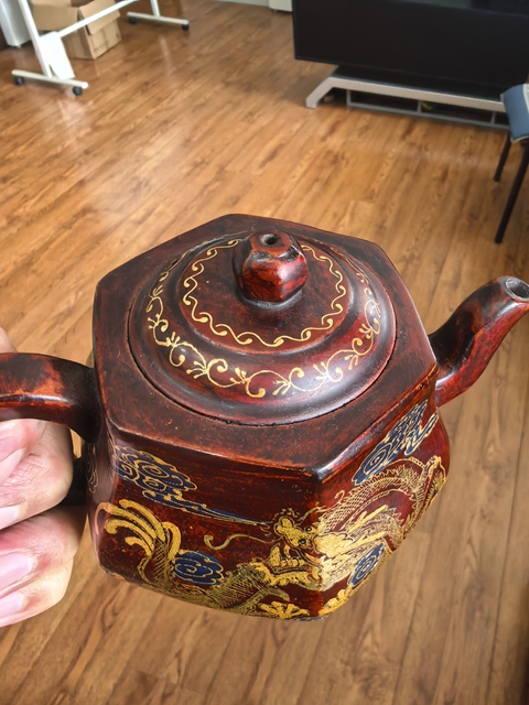 古玩陶瓷龍紋執(zhí)壺拍賣，當(dāng)前價(jià)格2000元