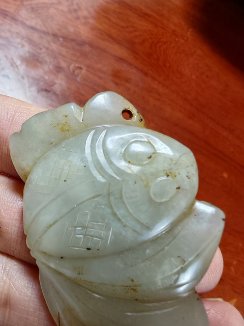 古玩玉器和田玉雕“金魚掛件”拍賣,當前價格1588元