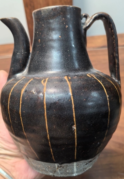 古玩陶瓷線條壺真品鑒賞圖