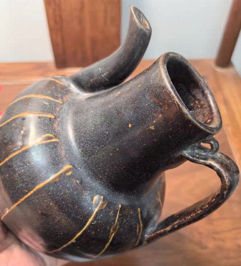 古玩陶瓷線條壺真品鑒賞圖