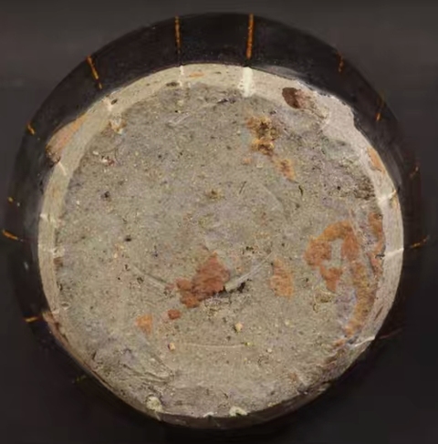 古玩陶瓷線條壺真品鑒賞圖