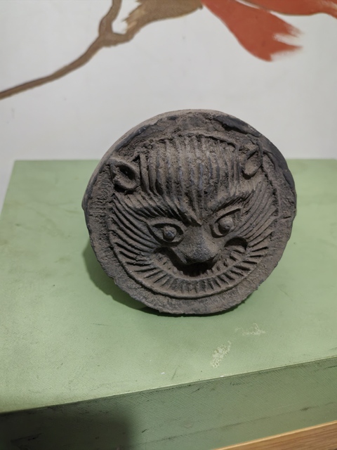 古玩陶瓷瑞獸紋瓦當(dāng)拍賣，當(dāng)前價格180元