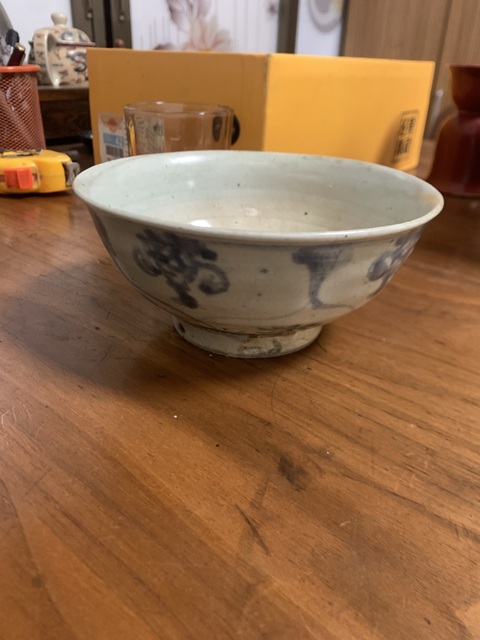 古玩陶瓷清代中期碗真品鑒賞圖