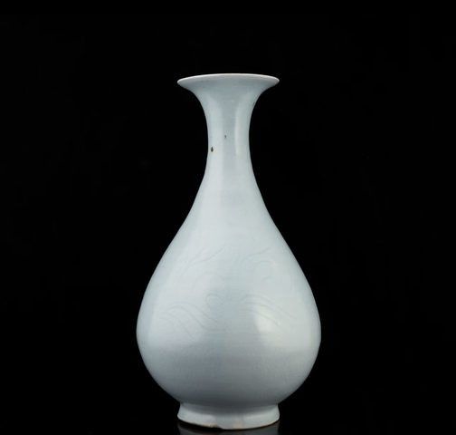 古玩陶瓷初看元代青白釉刻花玉壺春瓶真品鑒賞圖