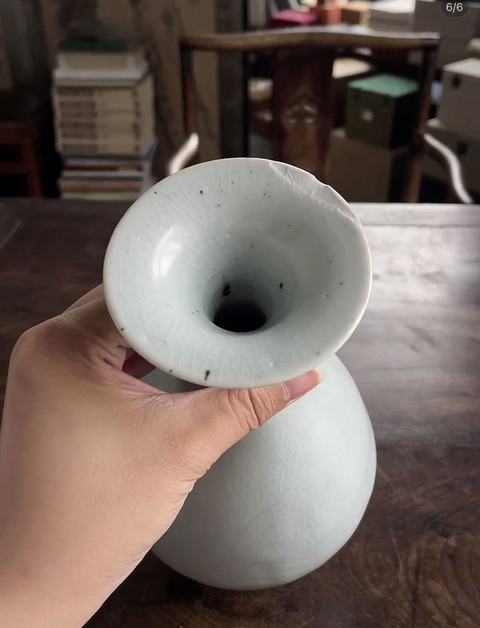 古玩陶瓷初看元代青白釉刻花玉壺春瓶真品鑒賞圖