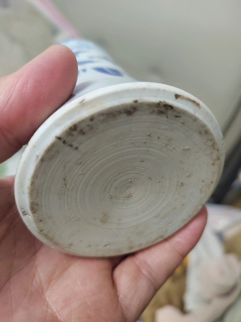 古玩陶瓷青花束腰花觚標本真品鑒賞圖