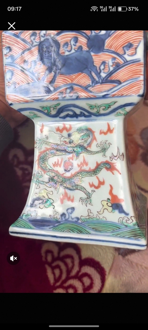 古玩陶瓷青花五彩龍紋花觚真品鑒賞圖