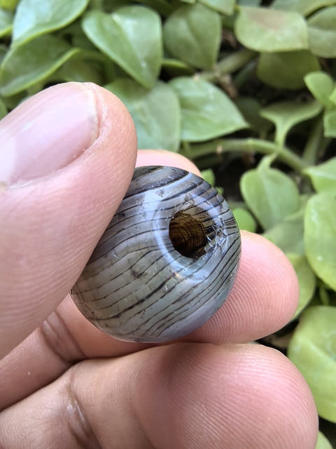 古玩玉器纏絲瑪瑙珠真品鑒賞圖