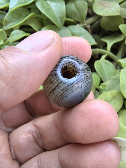 古玩玉器纏絲瑪瑙珠真品鑒賞圖