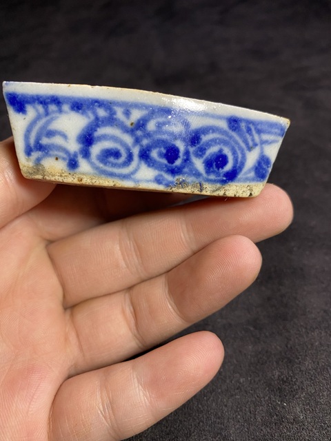 古玩陶瓷清道光花卉紋青花筆插拍賣，當前價格500元