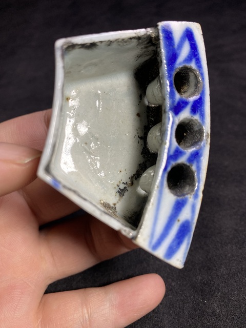 古玩陶瓷清道光花卉紋青花筆插拍賣，當前價格500元